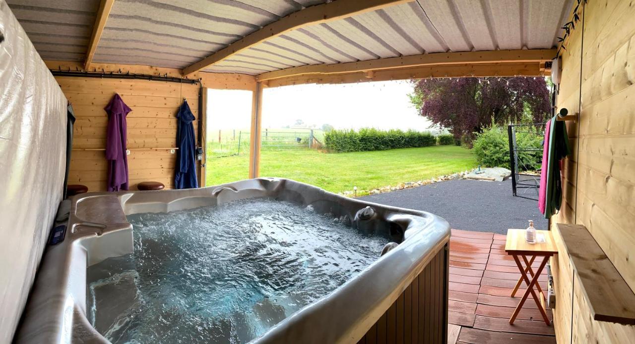 Le Chateau De Frankie Spas-Saunas Grand-Reng Exterior foto
