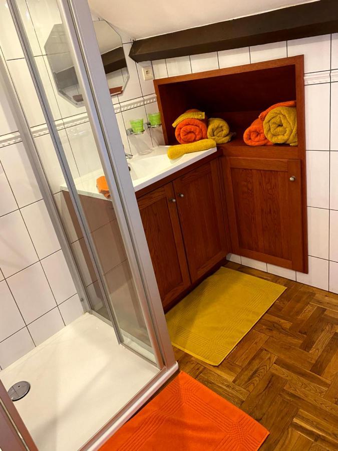 Le Chateau De Frankie Spas-Saunas Grand-Reng Exterior foto