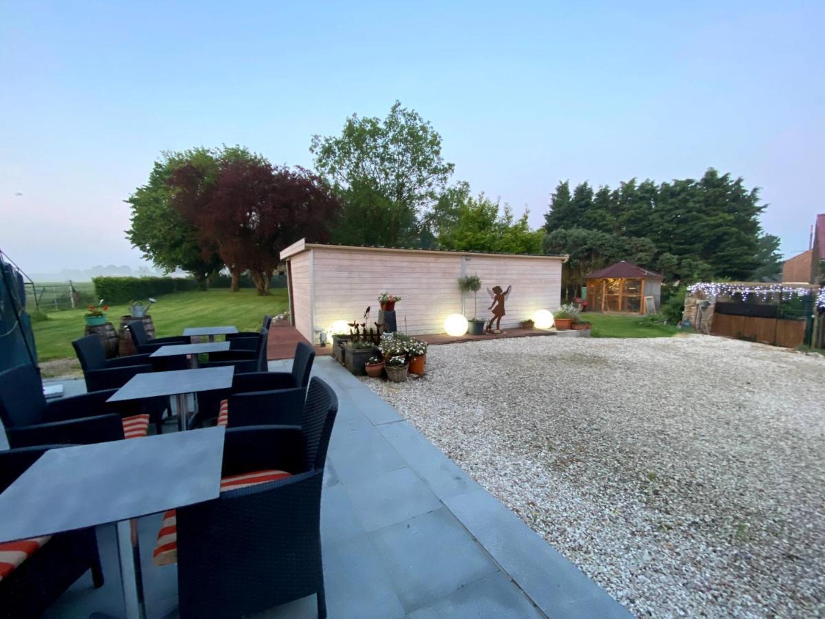 Le Chateau De Frankie Spas-Saunas Grand-Reng Exterior foto