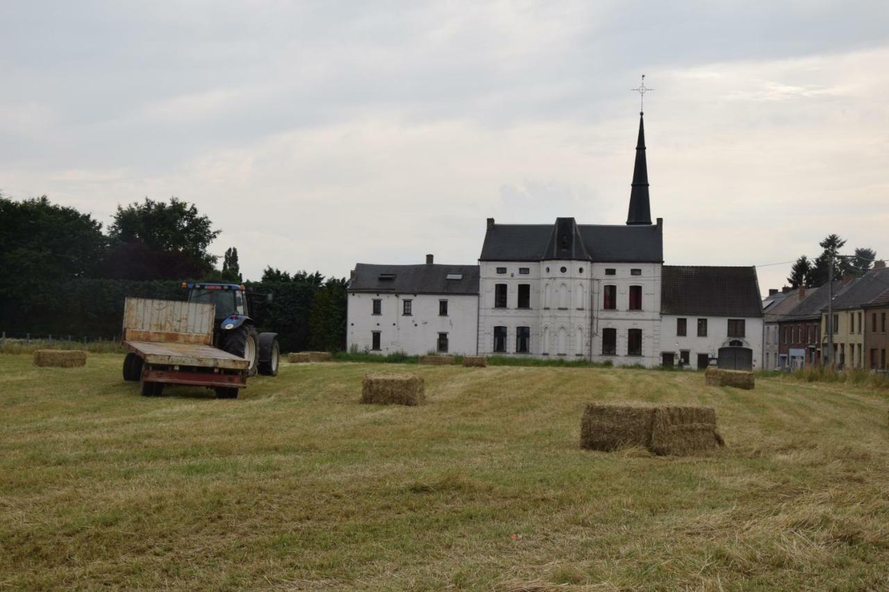 Le Chateau De Frankie Spas-Saunas Grand-Reng Exterior foto